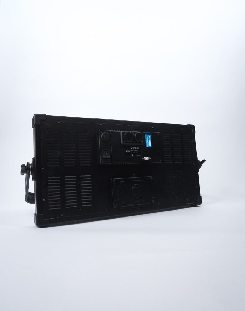 Vermeitung LED-Panel F&V Z1200s BiColor Dresden